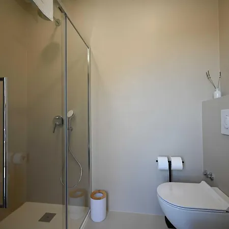 Modern And Stylish With Terrace - Classic One Bedroom With Terrace Appartamento