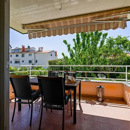 Appartamento Modern And Stylish With Terrace - Classic One Bedroom With Terrace Rovigno