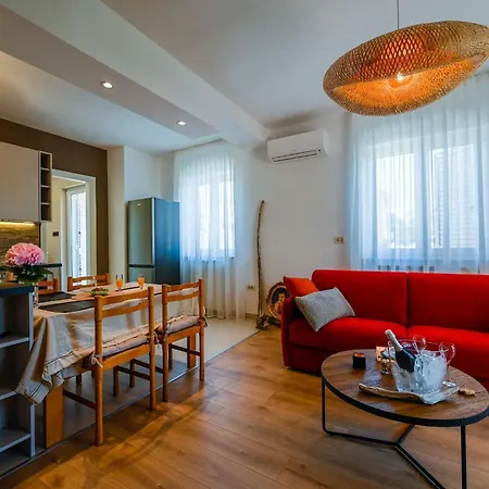 Modern And Stylish With Terrace - Classic One Bedroom With Terrace Appartamento